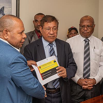 GOVERNOR UNDIALU PRESENTS POSITION PAPER ON PORGERA MINE CDA
