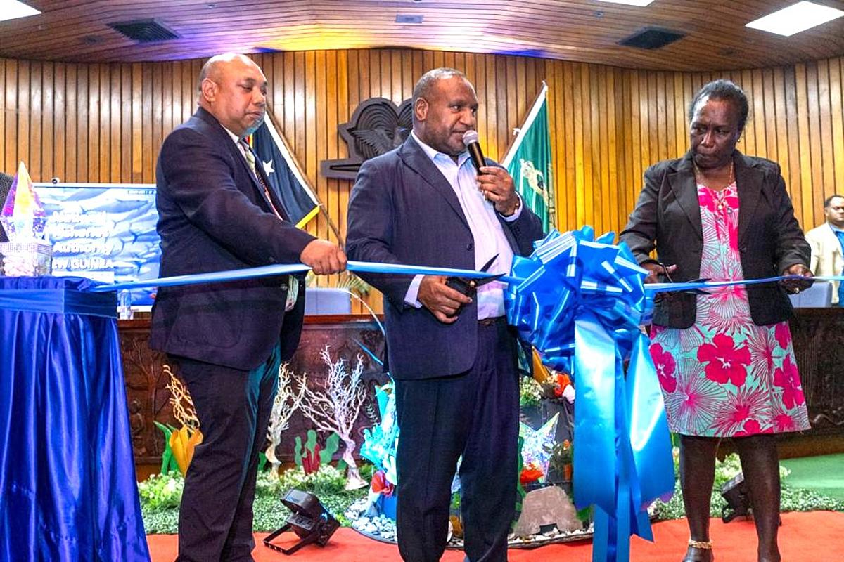 Prime Minister Marape launches tracking system for fisheries small-scale vessels