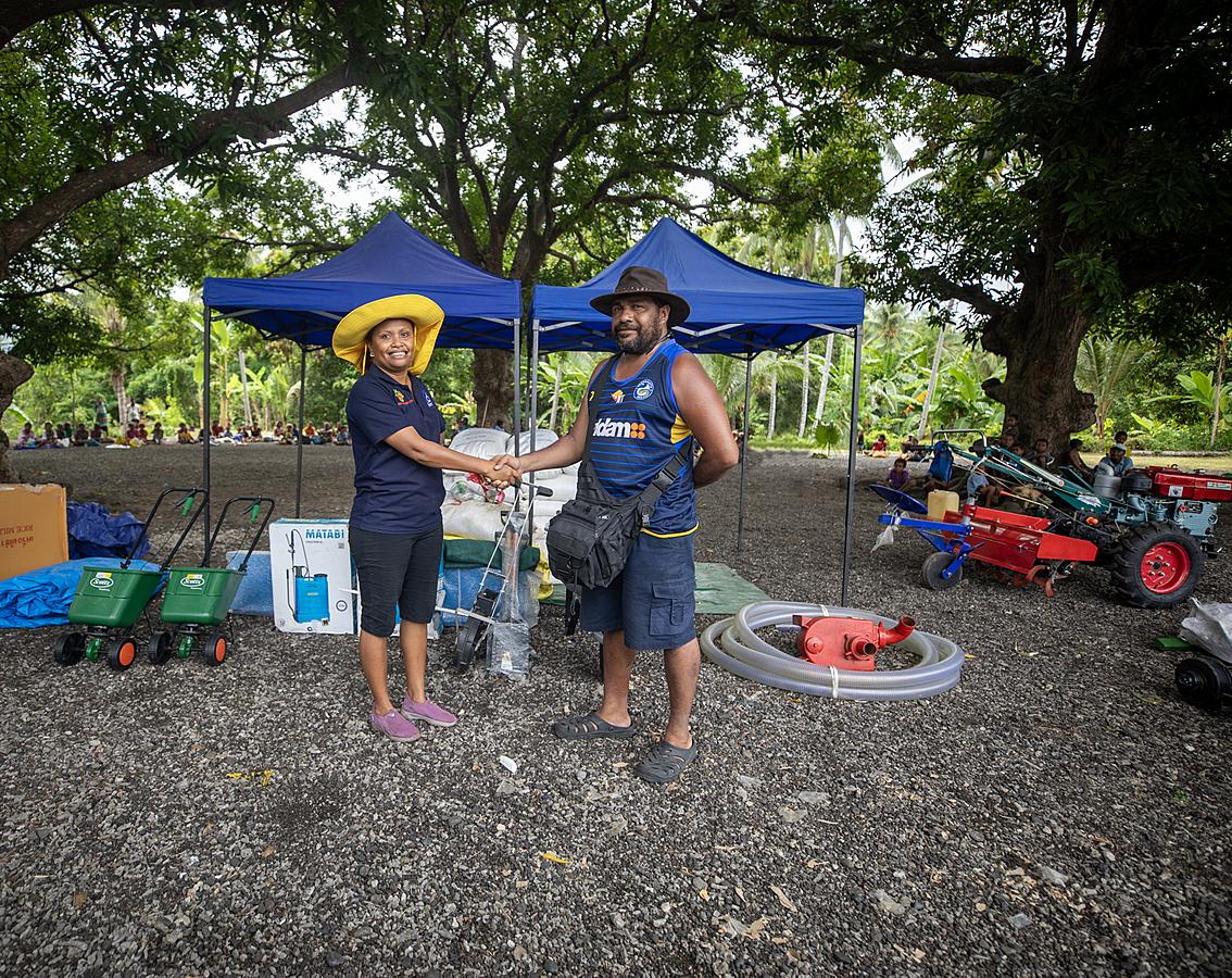 Trukai Donates Village Sustainability Kits to Milne Bay Farmer