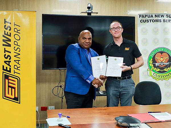 EastWest Transport and PNG Customs sign MOI