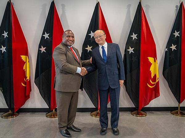 ADB President Celebrates 50 Years of Partnership with PNG, Advances Connectivity and Growth Across the Pacific