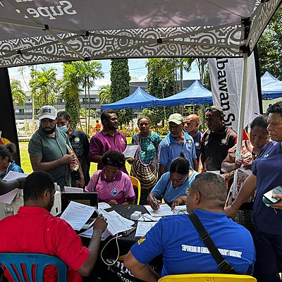 Nambawan Super Appreciates Members at Port Moresby General Hospital 